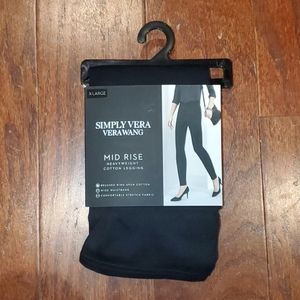 Black Vera Wang legging